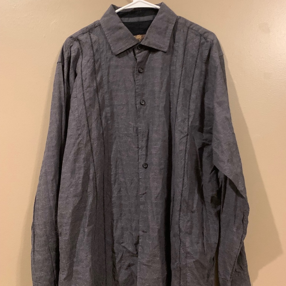 Long sleeves dress shirt